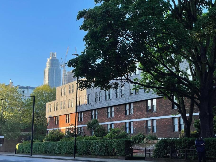 Amazing Apartment Central London Near Tube Station Екстериор снимка