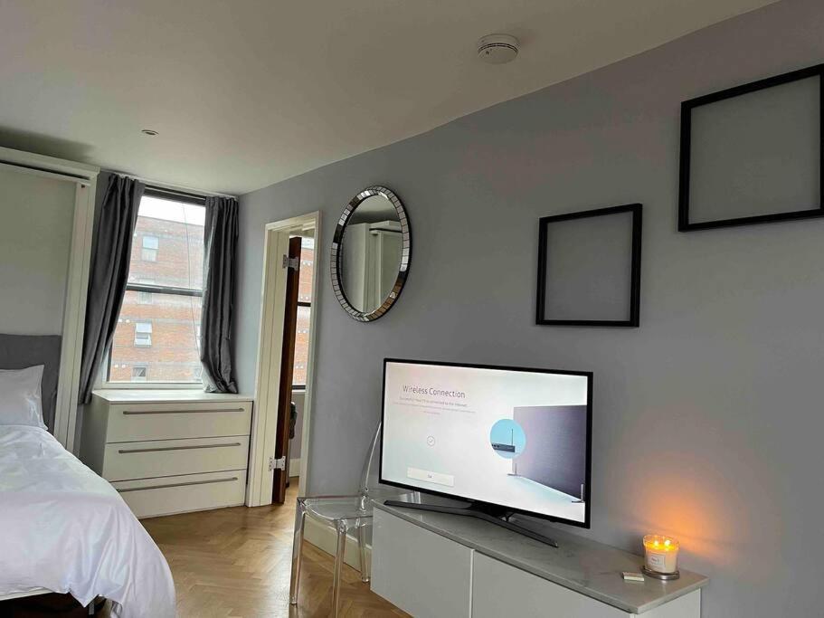 Amazing Apartment Central London Near Tube Station Екстериор снимка